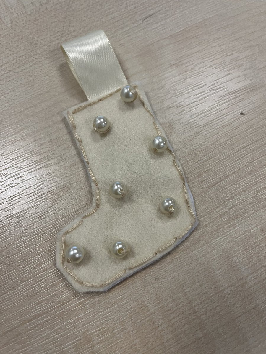 Very pretty decoration made by S1 just in time for Christmas 🎄
