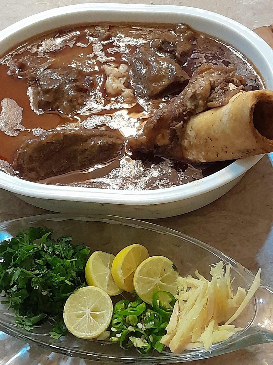 DanyalGilani's tweet photo. 🍋🫚Dinner in Lahore 🥘🇵🇰
#BeautifulPakistan https://t.co/TDcz1FzlZs