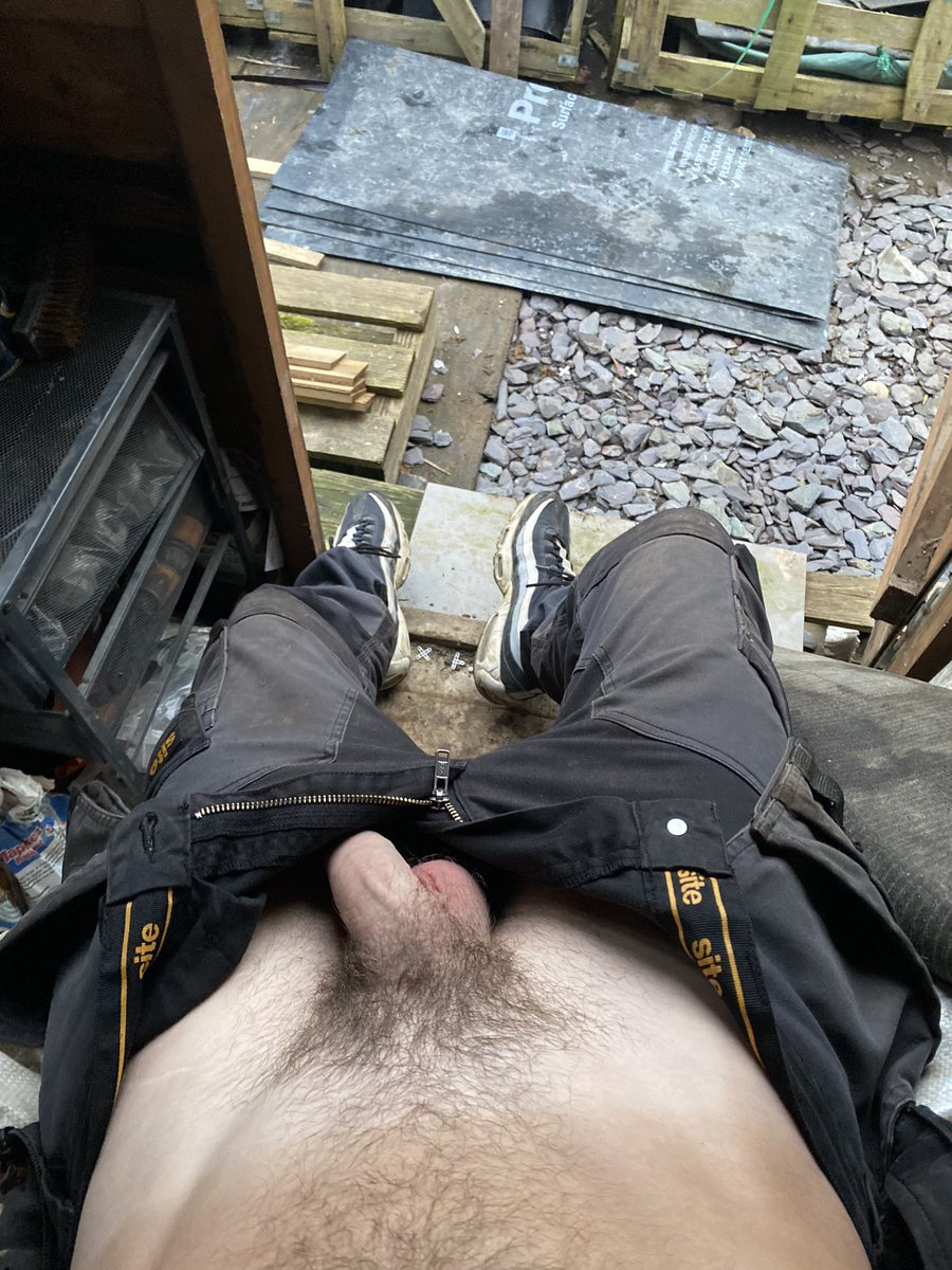 Bi CHXRLIE.👷🏼‍♂️ tweet media