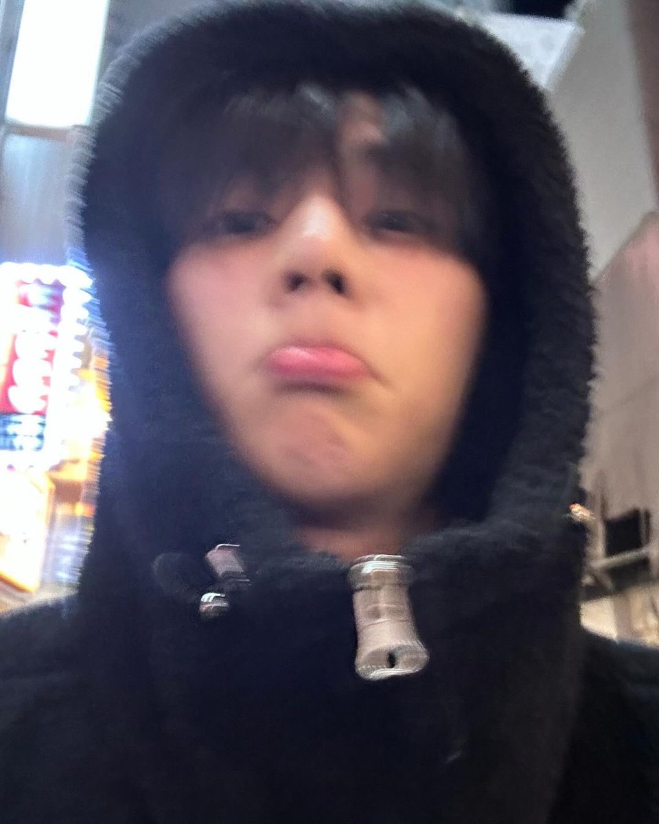 swlovezone's tweet photo. when baby’s tipsy… https://t.co/NeiiHjkMre