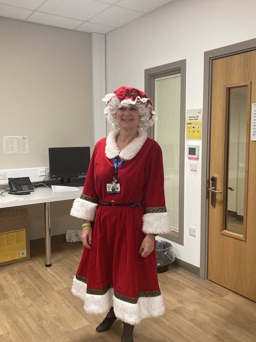 jeanette (@jennylynn1sky) on Twitter photo Mrs Christmas is visiting Atherleigh Park today! <a href="/GMMH_NHS/">Greater Manchester Mental Health</a> <a href="/carolinecain74/">Caroline Cain</a> <a href="/zaraoxo/">Zara Oxley</a> Mrs Christmas is visiting Atherleigh Park today! <a href="/GMMH_NHS/">Greater Manchester Mental Health</a> <a href="/carolinecain74/">Caroline Cain</a> <a href="/zaraoxo/">Zara Oxley</a>