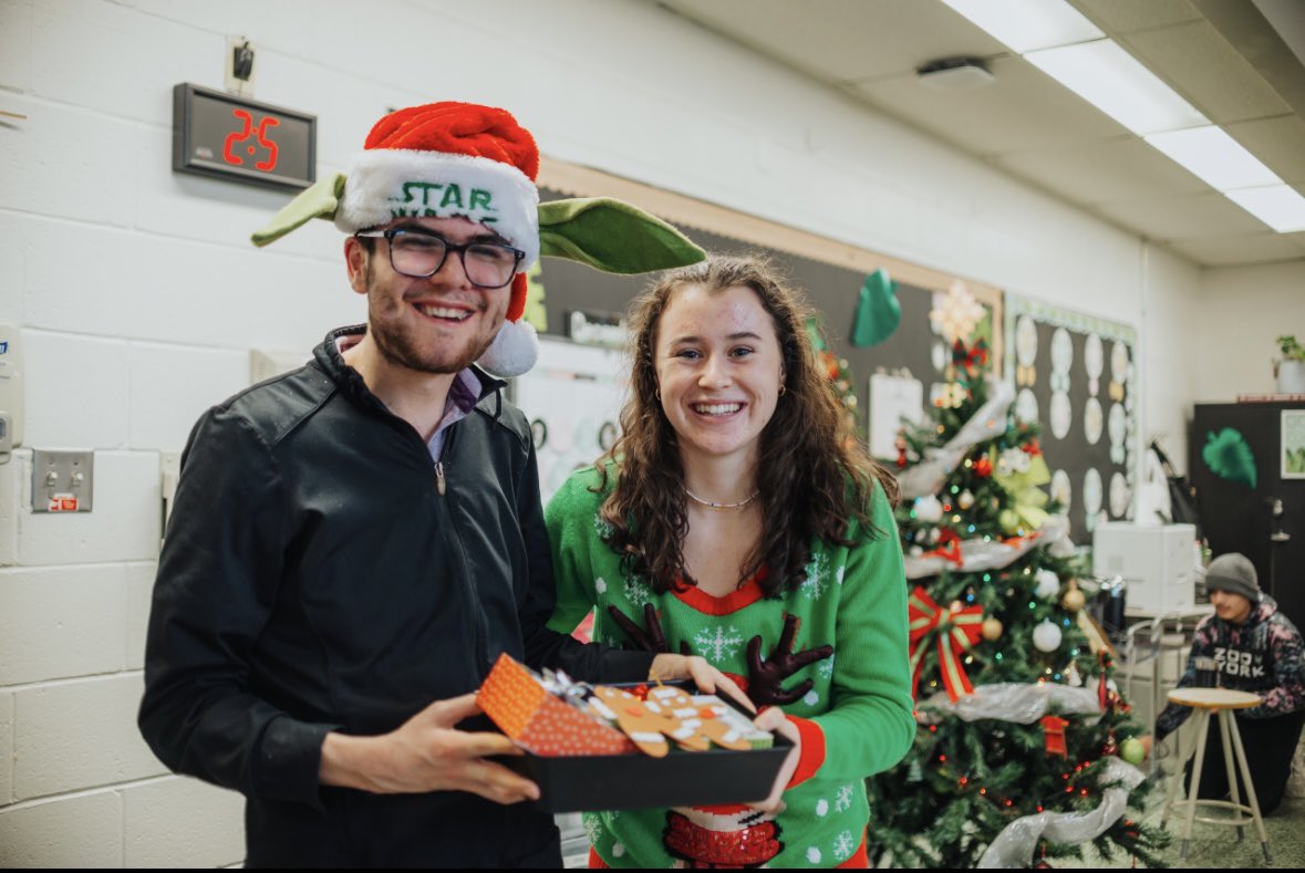 jcurriesclass's tweet image. So proud of this crew and doing anything they set their minds to❤️Another successful SPXpresso Coffee Club! Thank you to everyone for the support 🤍🤍@mrgottawa @NedaBernabo @designerSML @SPXMrsL @StPiusXOCSB  @ocsbSEP #InclusionCrew #ocsbHope #PiusFamily