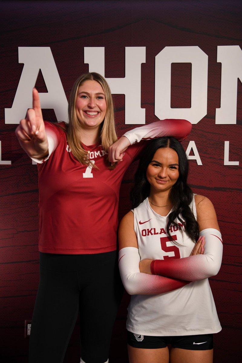 MCAthletics's tweet photo. Aaaaaand they’re back! #AlumAlert Kari Geissberger and @leah_laboy reunite in Oklahoma! That is Setting up to be a Killer combination for the Sooners 😉 
#marinvolleyball https://t.co/sg2cbDMZwU