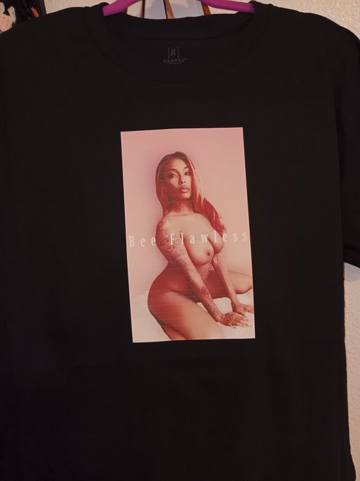 "I want to buy a shirt with you topless."   Say no more....go get one ⬇️ https://t.co/IoGUsG1K7q https://t<a href="/tag/cvs"class="tags"><span>#cvs</span></a>