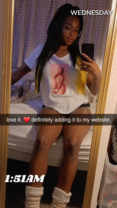 "I want to buy a shirt with you topless."   Say no more....go get one ⬇️ https://t.co/IoGUsG1K7q https://t<a href="/tag/cvs"class="tags"><span>#cvs</span></a>