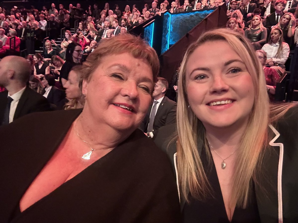 MissMerrienPE's tweet image. Very honoured to attend #BBCSPOTY 70th celebration with my mum, Sadie, as the Unsung hero winner for the South West last night. Absolutely amazing evening and one we will never forget.