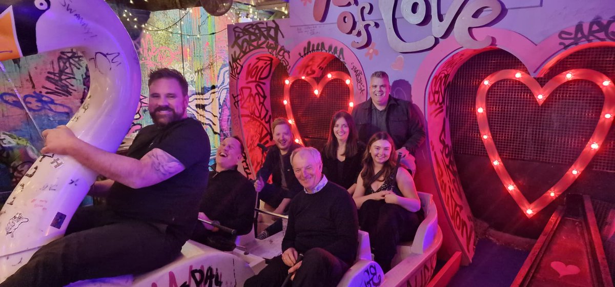 Swarm_eco's tweet image. On Friday, we had our Christmas night out! 🥂

We kicked things off with lunch at Hotel Du Vin, followed by some office drinks (failed slushie attempt included). Then, we headed to Golf Fang for a round of crazy golf. After that, it was pub time in town🍻

#JoinTheSwarm #Swarm