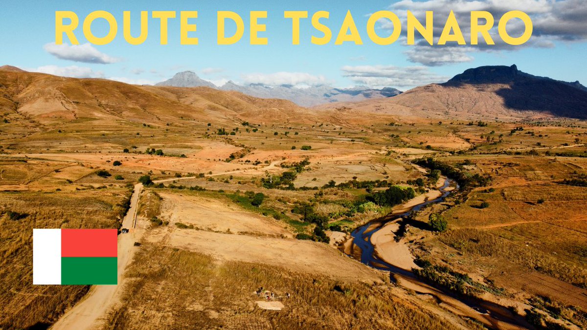 En route pour la vallée de Tsaonaro ! 🏞

Nouvelle vidéo : youtu.be/bCbVRhLs6Jg
.
.
.
#droneoftheday #voyage #dronefly #dronephotography #dronephoto #madagascartourism #baobab #madagascar #madagascartravel #dronelife #dronepilot #road #Madagascar #escalade #hike #tsoaonaro