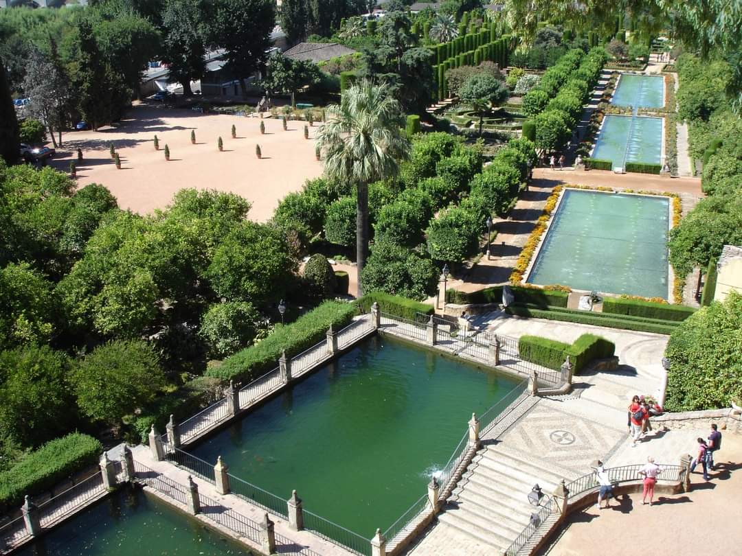 skymanuelima's tweet image. Alcázar de Córdova, também conhecido como Alcázar de los Reyes Cristianos (Alcáçova dos Reis Cristãos), é uma alcáçova medieval localizado na província de Córdova, na Espanha, próximo do Rio Guadalquivir e da Mesquita. #Alcázar #Alcázar_de_los_Reyes #Córdova #Andaluzia #Espanha