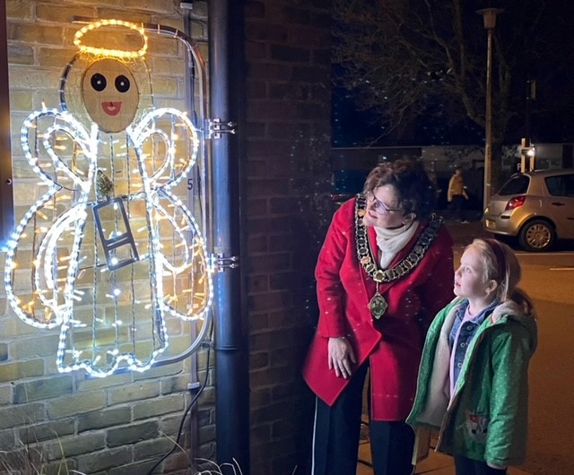 PRESS RELEASE: Sevenoaks Town Council's second Design a Christmas Light Competition winner announced! For more information, please visit: sevenoakstown.gov.uk/_VirDir/CoreCo…