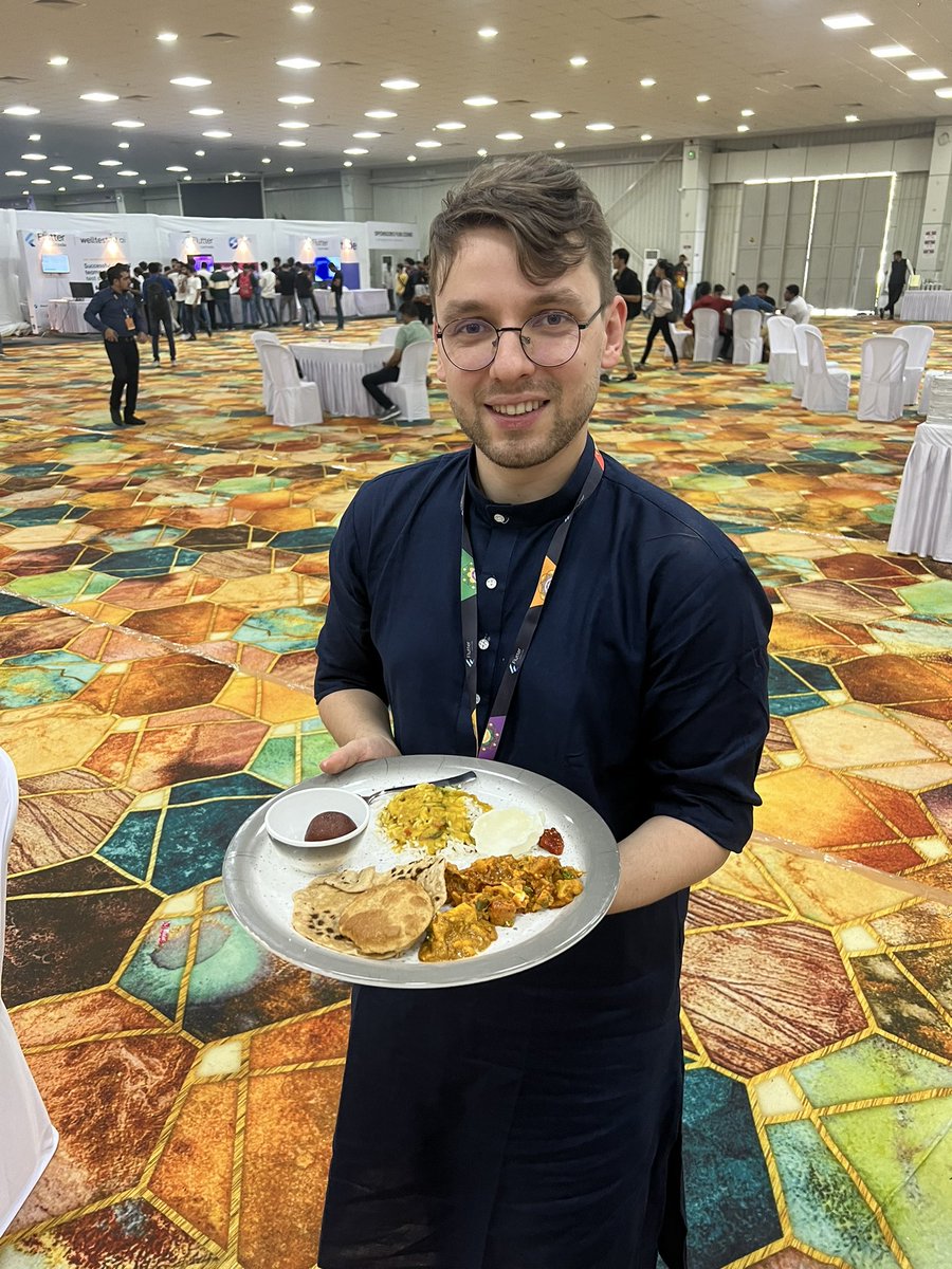 Csongor Vogel 💙 tweet media