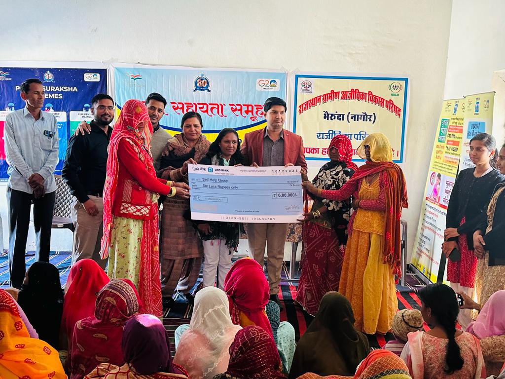 UCOBankOfficial's tweet photo. A #SHG #CreditCamp was organized in the branches of Ajmer Zone. During the camp, a total of 78 #Loan applications amounting to Rs. 468 lakhs were sanctioned, out of which Rs. 186 lakhs have already been disbursed. The Deputy Zonal Head, Mrs. Anita Rani, and RLH Mr. Narayanlal Bhati were present during the camp. #UCOTURNS80 #UCOBank Honours Your Trust #SelfHelpGroups #Banking #ucobankfoundationday2024