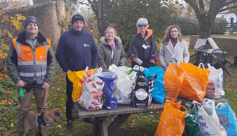 Winter can be tough for those living on the waterways so we've been pleased to work with @WestNorthants, @NptonHopeCentre and the Waterways Chaplaincy to pilot two foodbank sessions for boaters. Vulnerable boaters could access a £120 food voucher and pick up a food parcel.