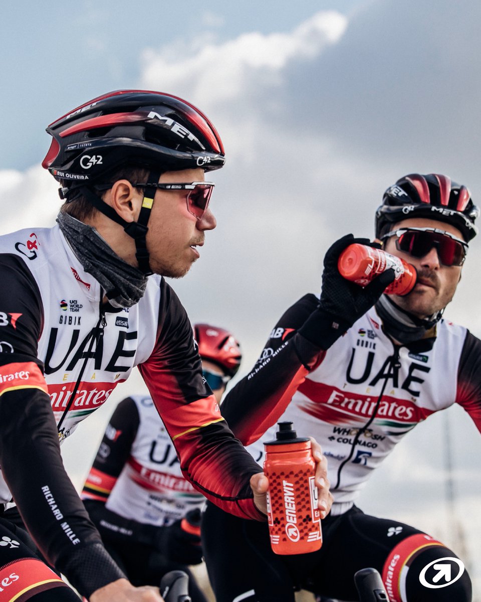 EnervitSpain's tweet photo. Los chicos de @TeamEmiratesUAE están más que preparados para los eventos más emocionantes que nos traerá este 2024.  Nosotros seguiremos brindando nuestro apoyo a nuestros ciclistas para lograr una recuperación óptima. 💪 https://t.co/db3gU9ESpE