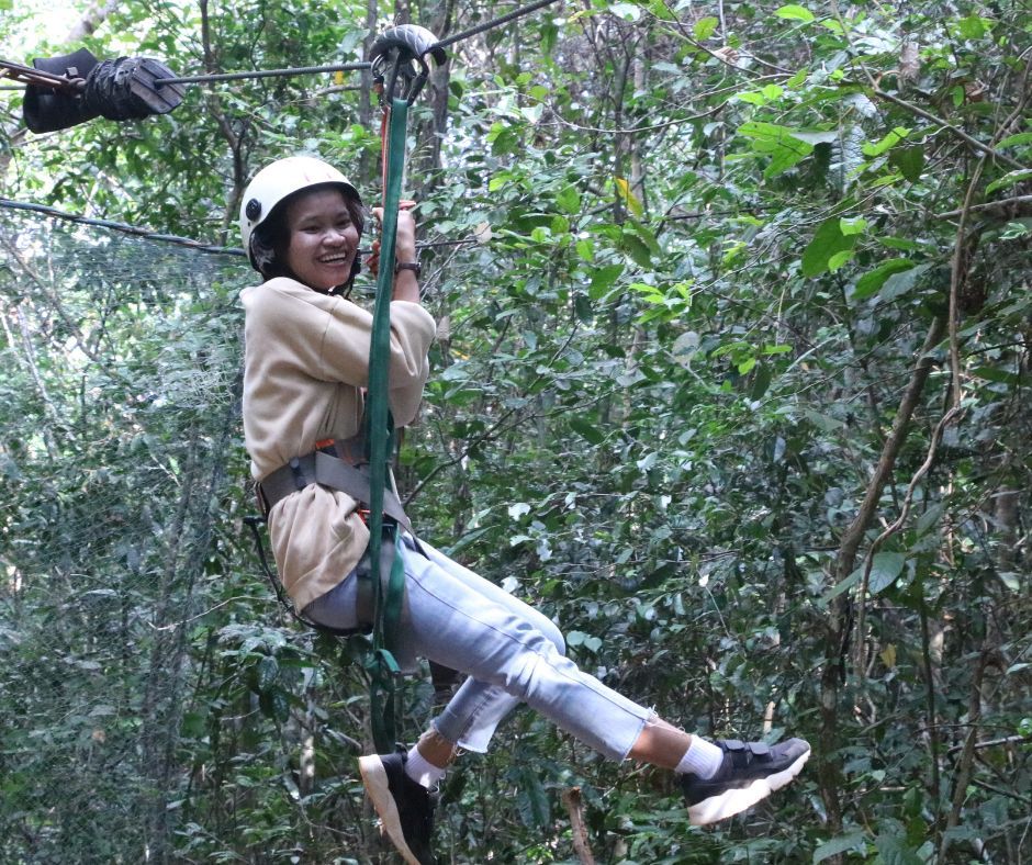 We welcome our new intake of 28 scholars to PEPY!
We brought them to Jombok Hoas #Adventure Learning Center in Preah Vihea #Province to participate in many fun team-building activities to build the students' confidence, self-#motivation, connection, and #mentality.