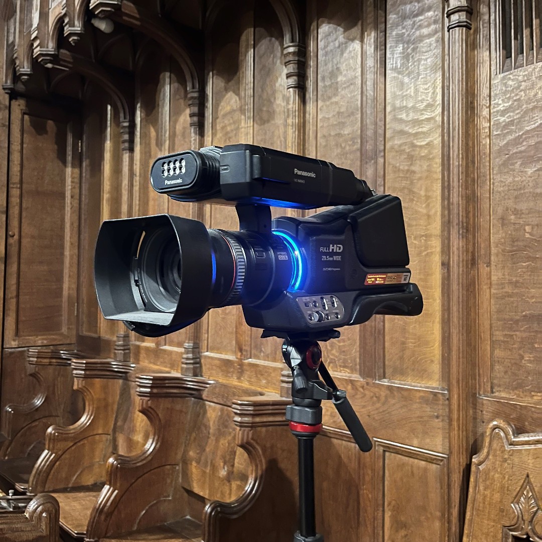 visitampleforth's tweet photo. A reminder that we will live stream our Christmas Masses on our YouTube channel for all those who cannot attend in person.
This includes the 22.15 Christmas Night Mass on the 24th December, and the 10.00 Mass on Christmas Day.
#AmpleforthAbbey #LiveStreaming #ChristmasMass https://t.co/Ap2UYDCDLO