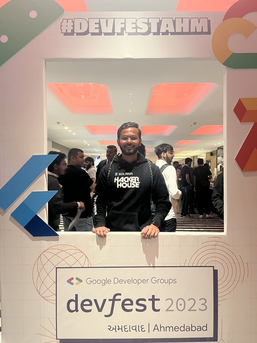SmitSakariya's tweet photo. Grateful for the incredible opportunity to connect with visionary developers and founders at   #DevFestAhm

The passion and future vision in the tech industry are truly inspiring! 🌐 

Excited for the upcoming era of AI and Industry 4.0. Let's shape the future together! 🚀 https://t.co/mH2hBuLHKV