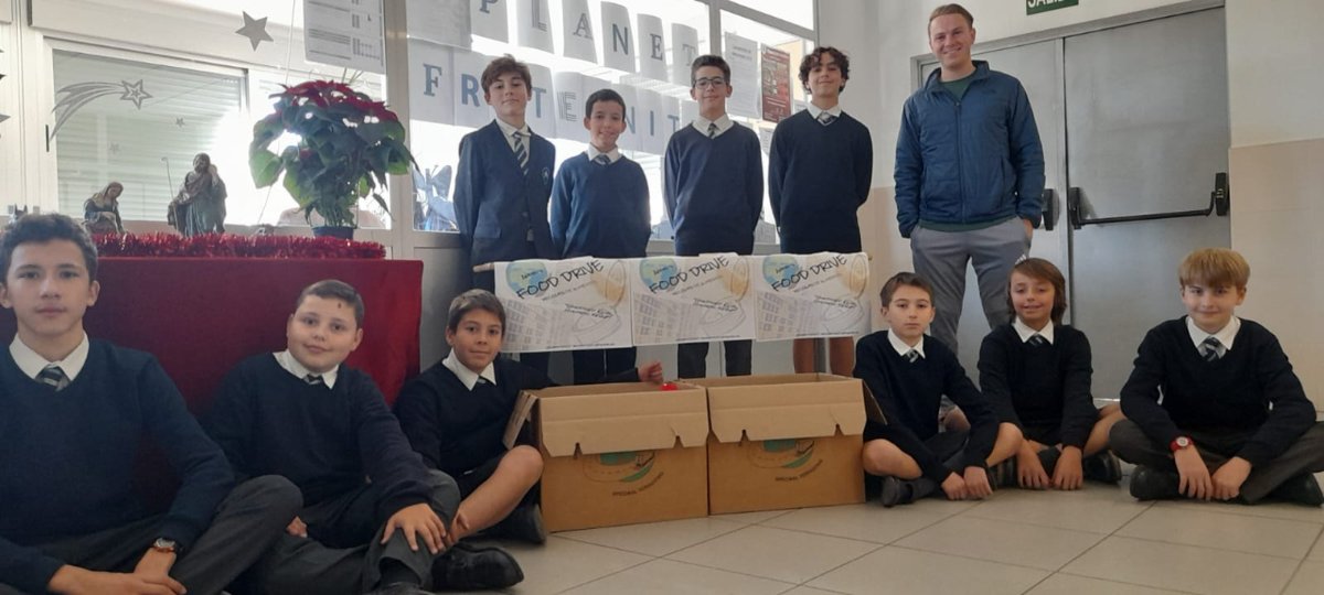 AndelColegio's tweet image. Planet Fraternity: Zero Hunger.

Como colofón a nuestro proyecto de hermanamiento con el colegio indio St. Xavier&apos;s Bathinda, nuestros alumnos de 1 de la #eso hacen entrega de alimentos a #Cáritas en la parroquia de San Josemaría.

#andelsoyyo #voluntariado @planetfraternity