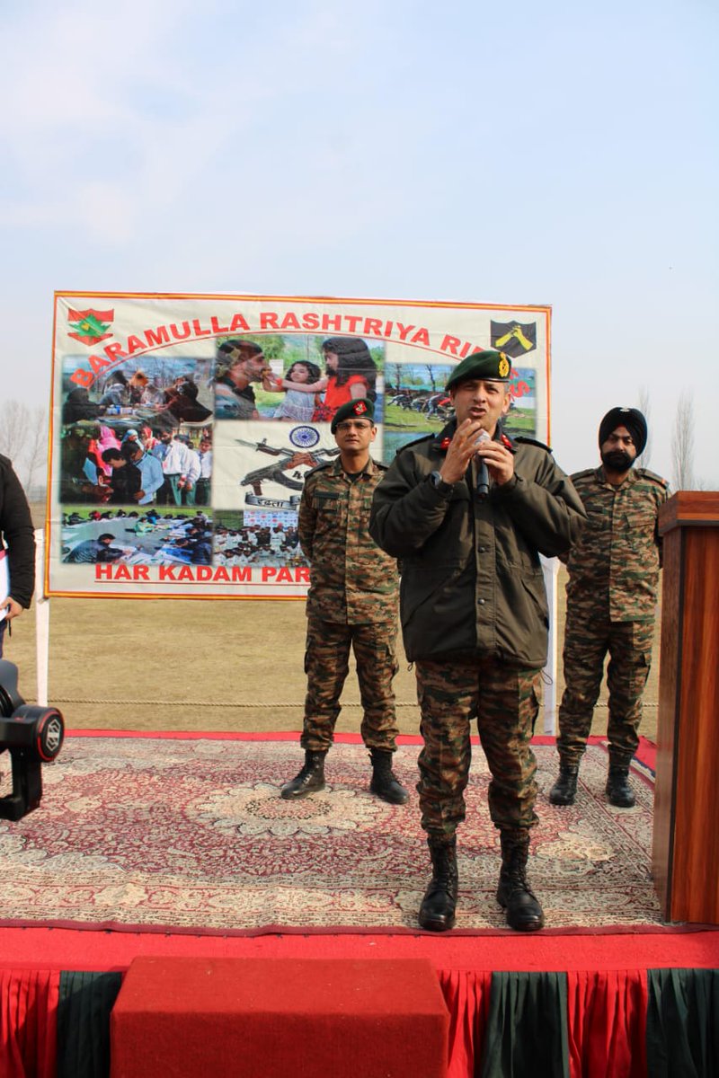 FatimaB62073964's tweet photo. #KheloIndia🇮🇳🇮🇳🇮🇳 🥊🥊🥊
#DaggerDiv #HimalayanBde #46Rashtriya #Rifles Organised #Wushu Championship at Jhelum Stadium Baramulla to empower the #youth and always ready to self-defence.
@464646 @Baramulla46 @adgpi @ChinarcorpsIA @DCBaramulla @AN_Command https://t.co/YV6LTnjtoz