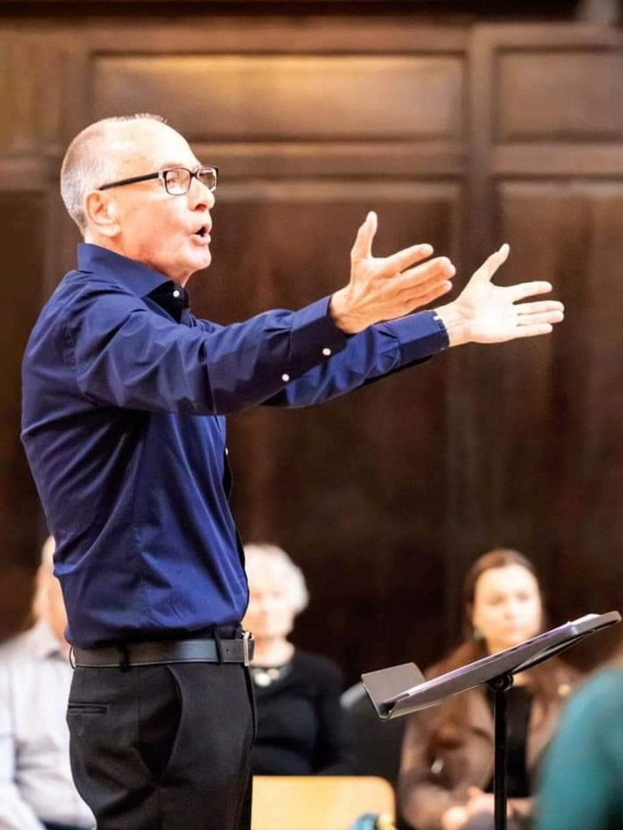 The Maestro: Michael Kibblewhite.
🖤🩵🎶✨
Founder and Musical Director of Coro 94. 

📸 : Howard Rankin
<a href="/howierankin1/">Howard Rankin</a>