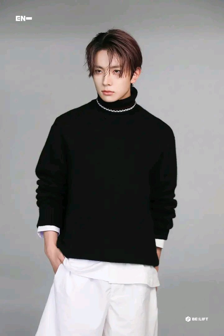 Tin_salgado05's tweet photo. Oh baby you're so fine,you're so fine, you blow my mind....

#ENHYPEN_HEESEUNG https://t.co/z7TI55QpeY