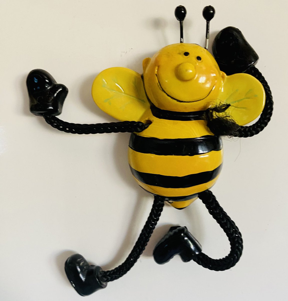 BeeSelective tweet media