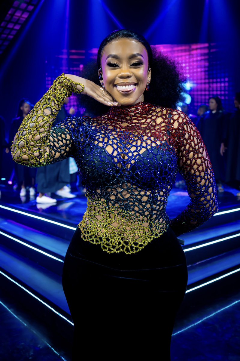 BontleModiselle's tweet photo. Celebrate endings for they birth new beginnings π«
What a season! β€οΈ #ClashOfTheChoirs #COTCSA
πΈ: @undefeatedboyww
π: @LindaniStyling
π: @ModaByRea
ππΎββοΈ: Shara / styled by: @/dladlamahlatsi (IG) https://t.co/qKhJok1iD3
