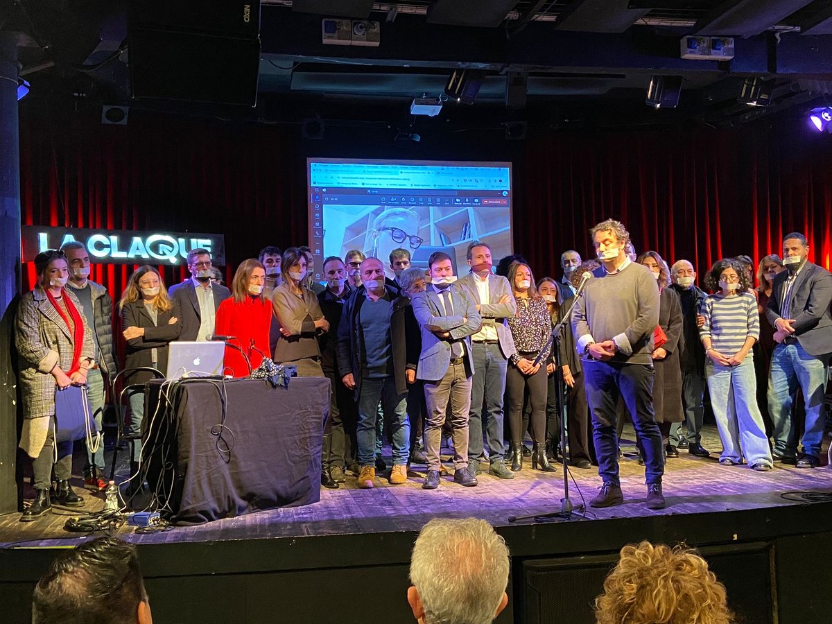 #Genova #Cronisti contro il nuovo #bavaglio all'informazione. Protesta in apertura della cerimonia di consegna dei premi Cronaca di un anno di cronaca 2023 di #AssostampaLigure #OdgLiguria <a href="/TgrRaiLiguria/">Tgr Rai Liguria</a> <a href="/ilsecoloxix/">Il Secolo XIX</a> @alekrevenge