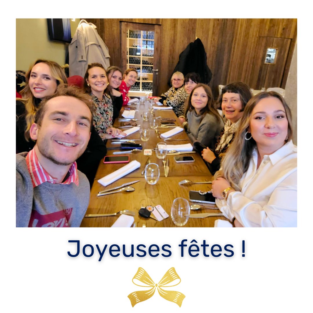 ✨ [ Belles fêtes de fin d'année ! ] ✨

💛 Toute l'équipe des Produits Gourmands BFC se rassemble pour vous souhaiter de magnifiques fêtes ! 🎄

🍽 Notre repas de noël a eu lieu au bistrot-chic, Loiseau du temps, de notre super marraine <a href="/blancheloiseau/">Blanche Loiseau</a> à Besançon 😍