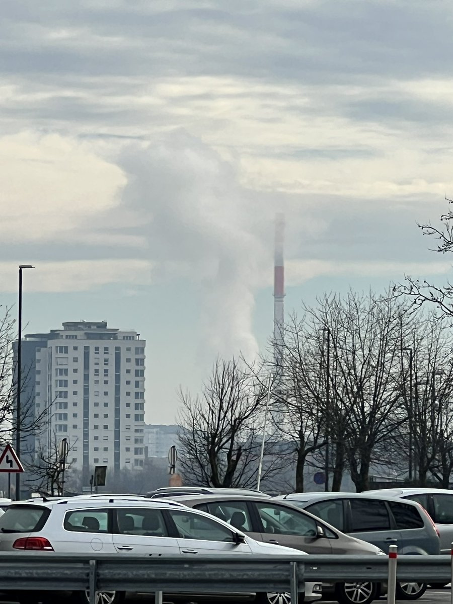 Gori v/pri Toplarni Lj Šiška?