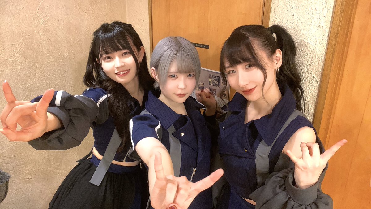 BBTS_koushiki's tweet photo. 【Re-Evolution無事終了しました🙌】
本日よりまずは新メンバー御子神シズクを加えた3名で活動を始動して行きます!! 皆さんぜひこれから始まるBroken By The Screamを愛してください!! https://t.co/sQDGBfVOnj