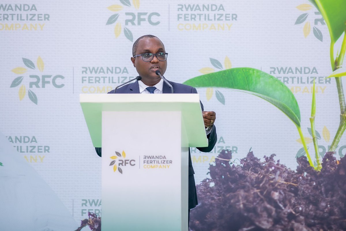 Today Rwanda launched a factory with an annual capacity to blend 100,000 tonnes of fertilisers, thanks to Rwanda Fertiliser Company (RFC), a joint venture between <a href="/OCP_Africa/">OCP AFRICA</a> – a Moroccan fertiliser manufacturing firm – and the <a href="/RwandaGov/">Government of Rwanda</a>. #RwandaWorks #AgriUpdatesRw