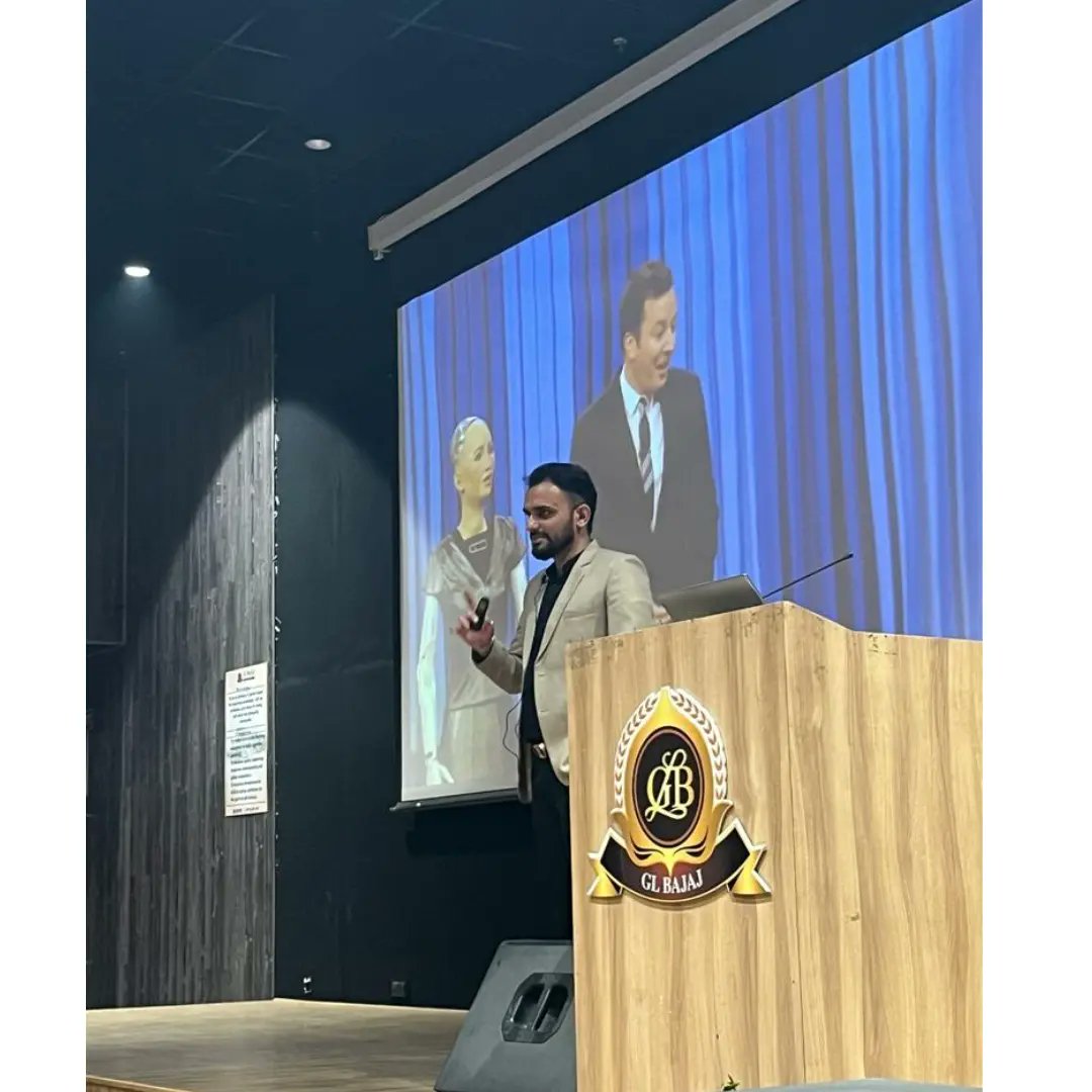 GLBIMR  Hosted an Alumni Talk Sessionon 'Navigating The Ever Changing Landscape of Marketing,' Mr. Lokesh Sharma from TATA Consultancy Services shared invaluable wisdom on the evolution of marketing.
 
#alumnitalksession #alumnitalkseries #alumni #marketing #marketingactivities