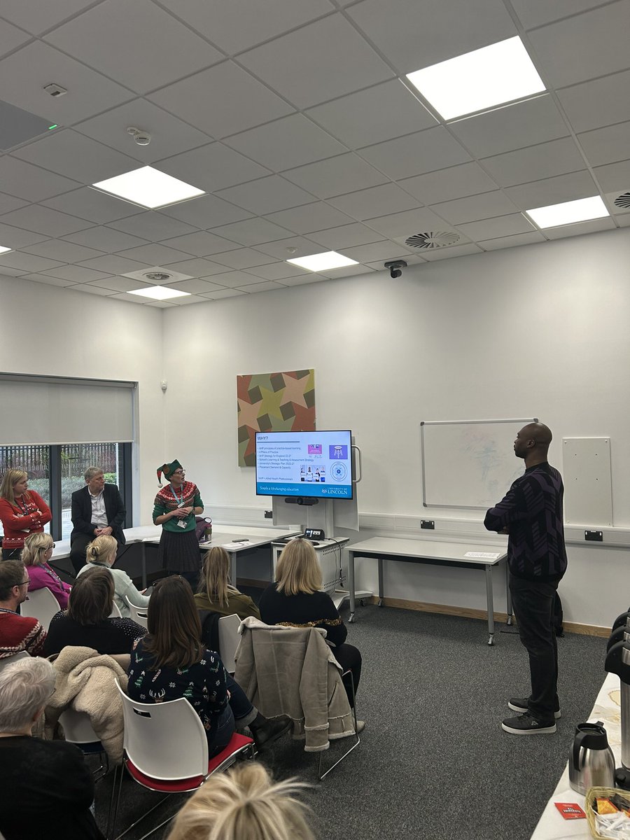 UoL_Physio's tweet photo. Great to see @R_J_Burgess and Michael showing off our Academic Placement to the school on our T&amp;L Away Day! 🎊 https://t.co/mo4U5slOKI