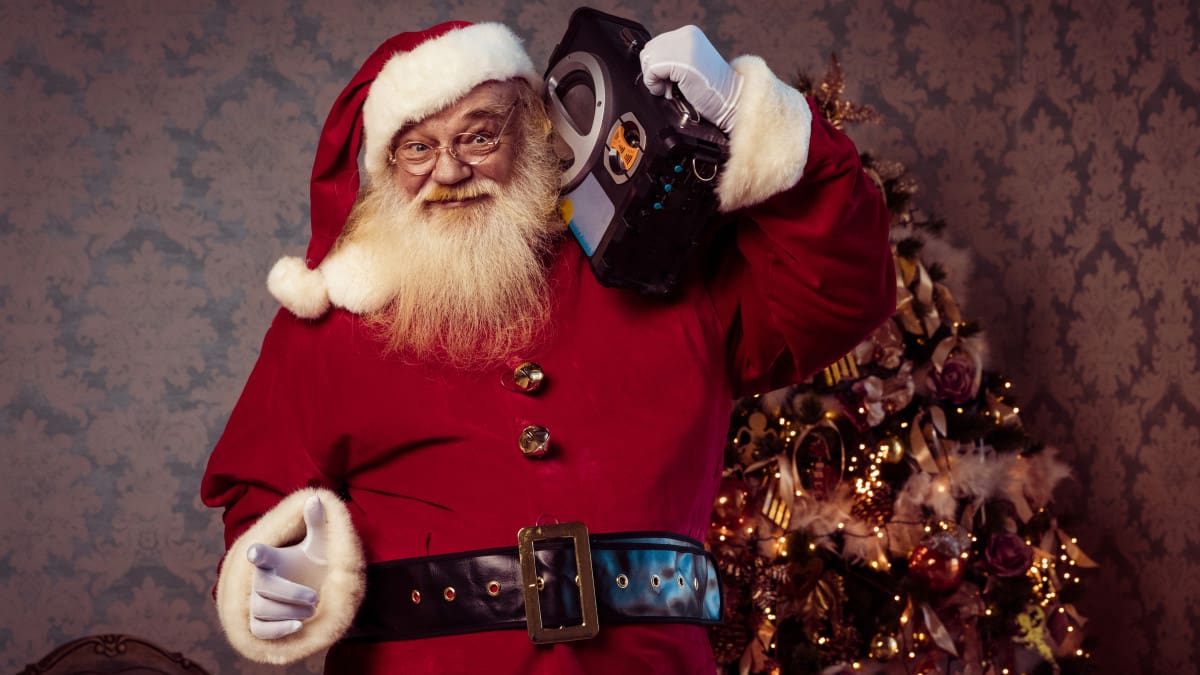 ¿Quieres  saber algunas curiosidades de la Navidad que seguramente no sabías? Te  hemos  preparado una lista que seguro que te gusta...
flipada.com/curiosidadesde…