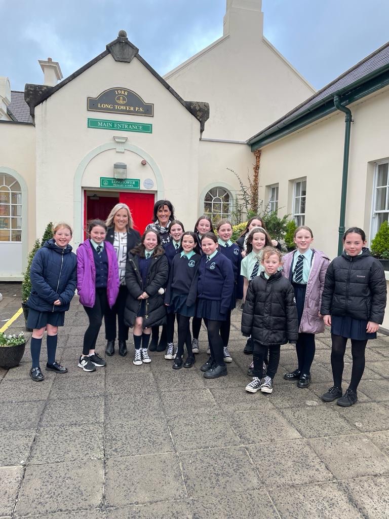 The joint choir of Long Tower Primary and Fountain Primary, Derry were raising the roof last week when Eve Bremner, CEO & Eugene O’Neill, Director visited! The schools have a long history of collaborating.