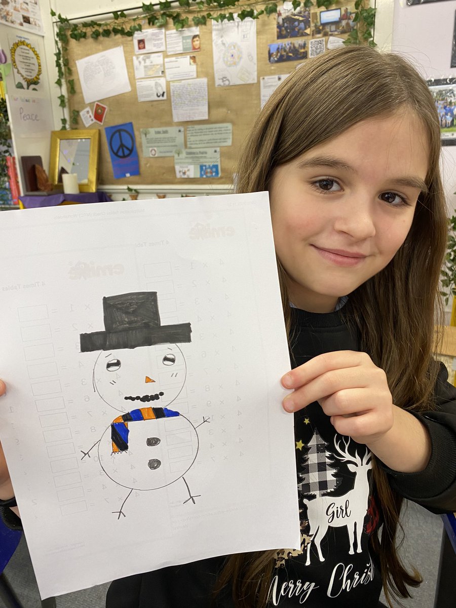 ARWPrimary's tweet image. Dosbarth Aur- Making our Christmas pictures come to life. Experimenting with AI animations. 
#scienceandtechnology #computerskills @EAS_STEM