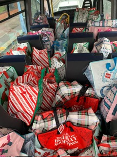 StarksField's tweet image. Thank you to Edmonton Salvation Army for their generosity and donations to our families for the Christmas Break!