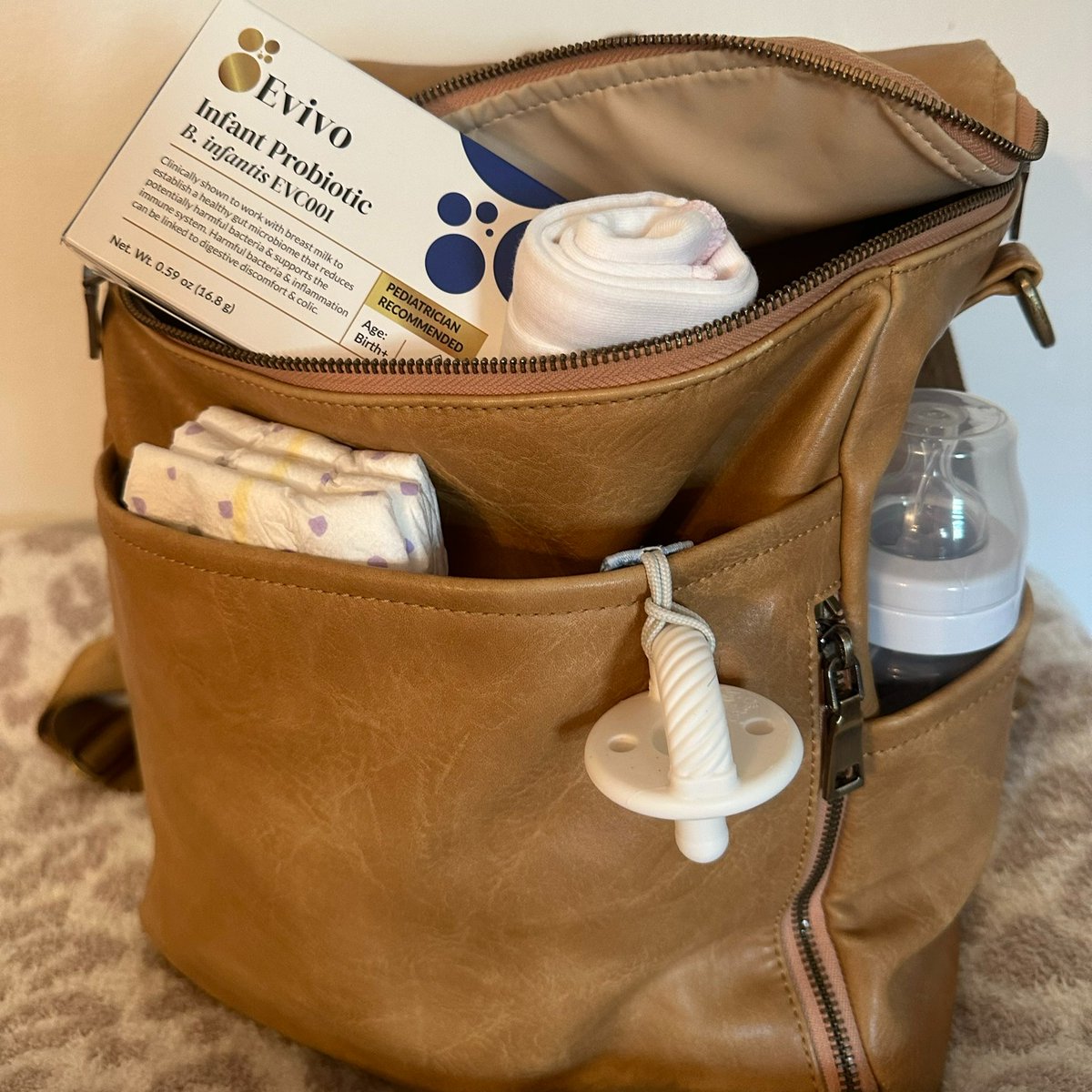 evivo_health's tweet photo. Even while traveling over the holidays, Evivo infant probiotic will help keep your little one happier with less gas & colic symptoms.
#baby #babyguthealth #microbiome #babygas #fussybaby #holidaytravels #happy #love #babylove #travel #holidays https://t.co/esxwrcMYvU