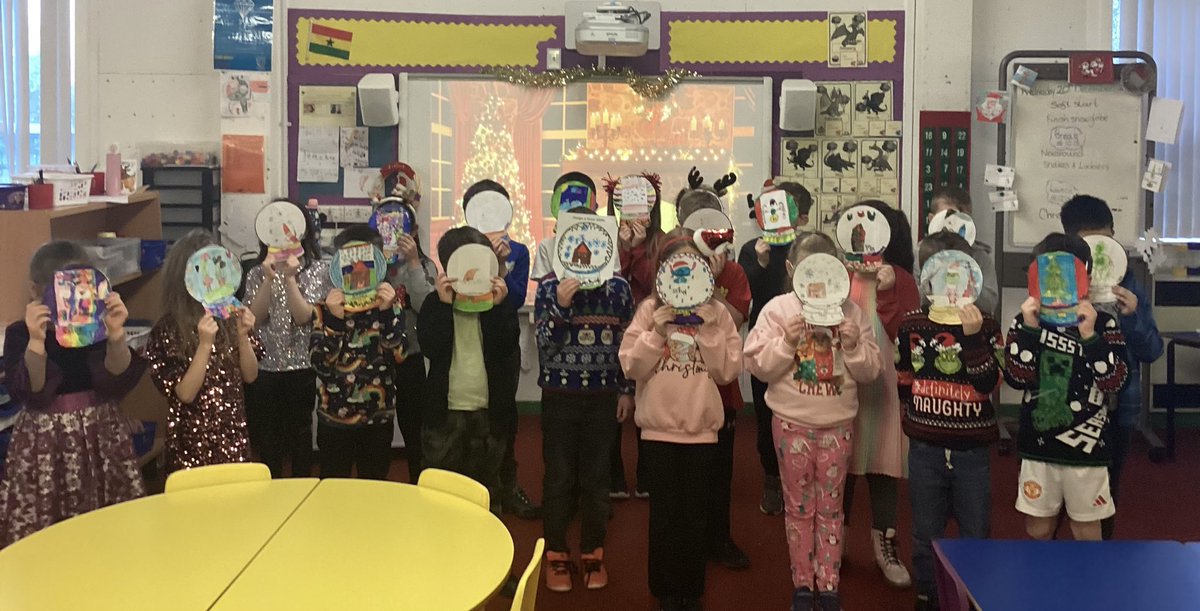 P3 made their own snowglobes today. Creating the inside picture, perf citing colouring skills and practising their cutting skills to finish. @DycePrimary