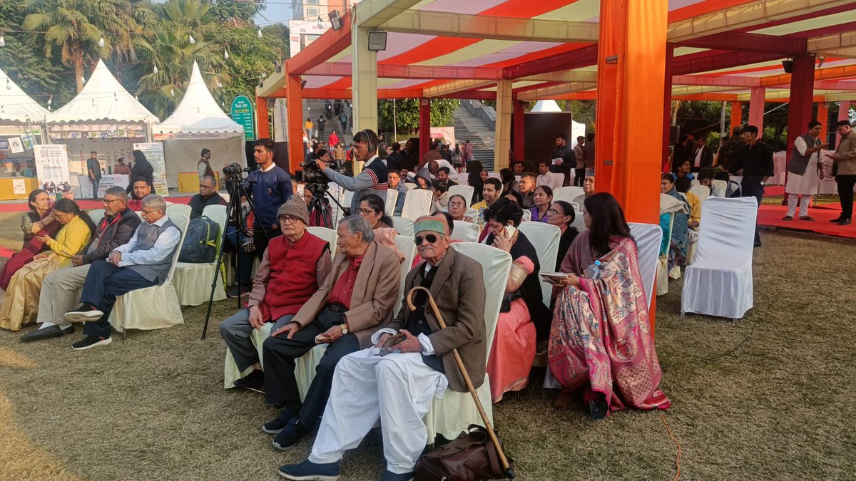 Super successful launch of my father, renowned astrologer Shri Arvind Pant's book, Jyotish Manthan.
The book puts Indian thought, philosophy &amp; culture on centre stage. Indian Astrology is a science he has studied for decades.
A special thanks to all friends &amp; family present 🙏🙏