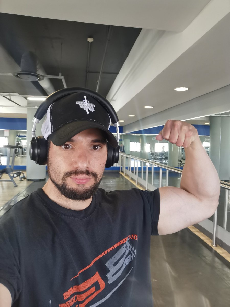 JasonduPreez13's tweet image. A bit of gun time.

#gunsblazing #training #photooftheday