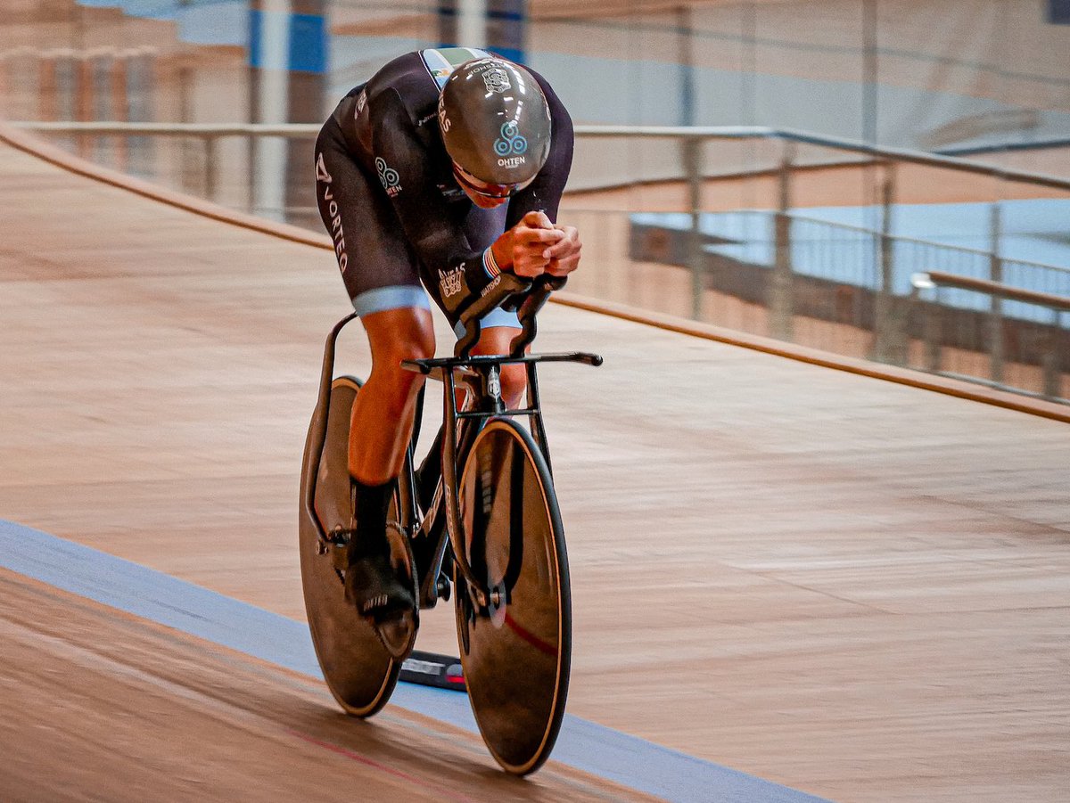 WattShop tweet media