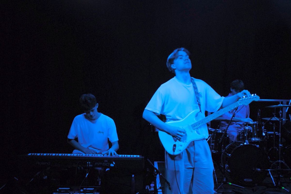RoscoeStreet's tweet photo. Last week @ The Sennheiser..

Photos from Tom Stuart https://t.co/iGYgJkaCxE
