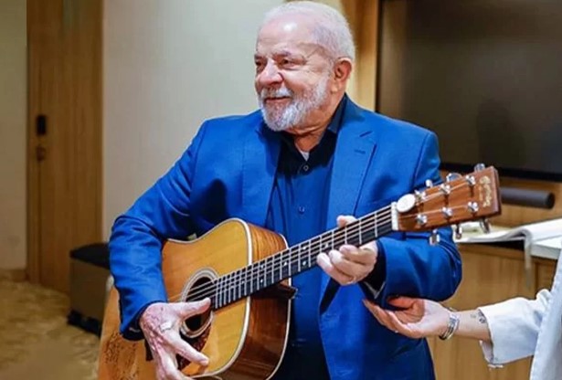 Metropoles's tweet image. ➡️ Lei Rouanet explode no governo Lula e chega a R$ 16 bilhões em 2023.

Na contramão do ajuste fiscal, governo Lula bate recorde de projetos aprovados para receber via Lei Rouanet e já supera 4 anos de Bolsonaro.

Leia na coluna de @PauloCappelli_: bit.ly/3tfK6cI