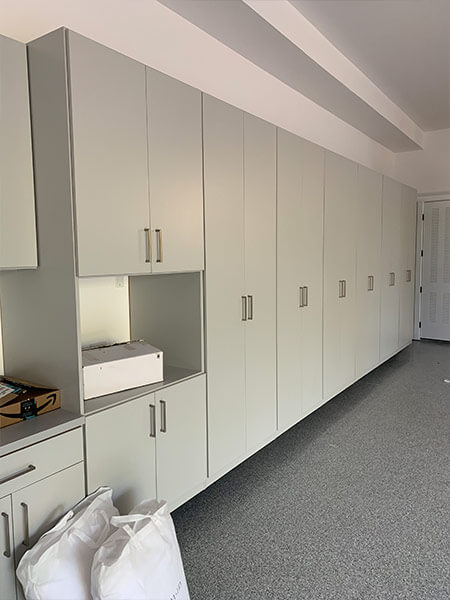 CabinetsP's tweet photo. Custom Garage Storage Cabinets: Maximize Your Space https://t.co/QQBcuiyryH https://t.co/0oODjHA7QL