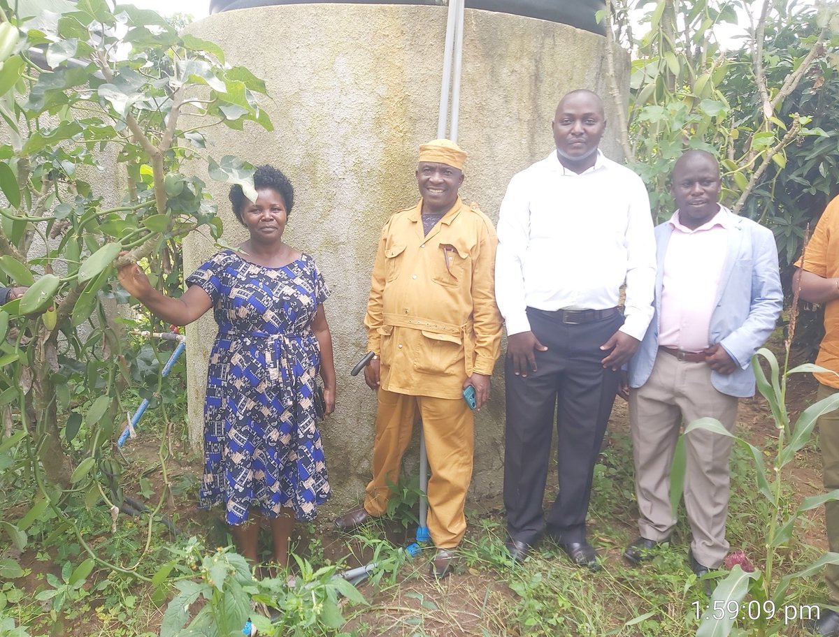 The RDC @LwengoDistrict1 has today presided over the commissioning of water for Production Projects. He urged the beneficiaries to ensure maximum security of the water equipments. @KitattaIbrah @radiobuddu98