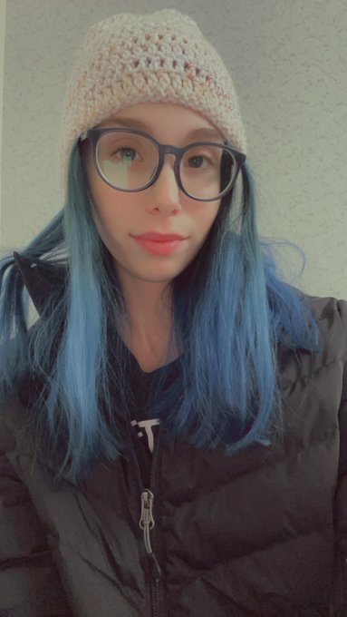 Good morning ❤️ I am so sleepy. https://t.co/TSLMLEdHre