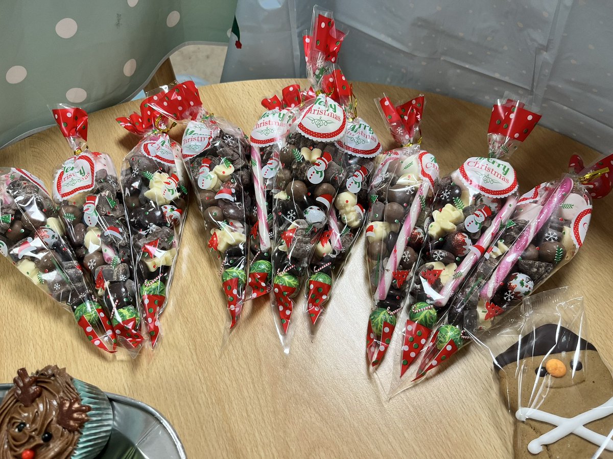 AcuteStrokeUnit@BHNFT (@acutecva) on Twitter photo Acute Stroke Unit/ward 20 Bake Sale
Come grab a XMAS treat at our well renowned bake sale. Find us on the landing of ward 19/20 🎄🎅🏻🍩🧁🍰
#santa#xmas#teamwork
<a href="/CBU1_BHNFT/">CBU1_BHNFT</a> <a href="/CBU3_BHNFT/">CBU3_BHNFT</a> <a href="/barnshospital/">Barnsley Hospital</a> Acute Stroke Unit/ward 20 Bake Sale
Come grab a XMAS treat at our well renowned bake sale. Find us on the landing of ward 19/20 🎄🎅🏻🍩🧁🍰
#santa#xmas#teamwork
<a href="/CBU1_BHNFT/">CBU1_BHNFT</a> <a href="/CBU3_BHNFT/">CBU3_BHNFT</a> <a href="/barnshospital/">Barnsley Hospital</a>