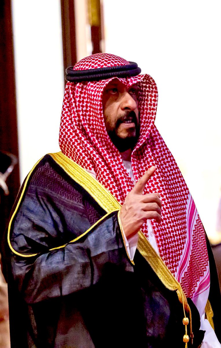 travelers_gulf's tweet photo. والله ماعمري ألتقيت فيه وأظنه مايعرفني

لكني أشهد الله ثم أشهدكم على حبه فيه

نظف البلد من المخدرات والمثليّين والعماله السائبه وووووووو

اللهم عوداً حميداً
اللهم عوداً حميداً

#طلال_الخالد https://t.co/MD5eRoLHhP